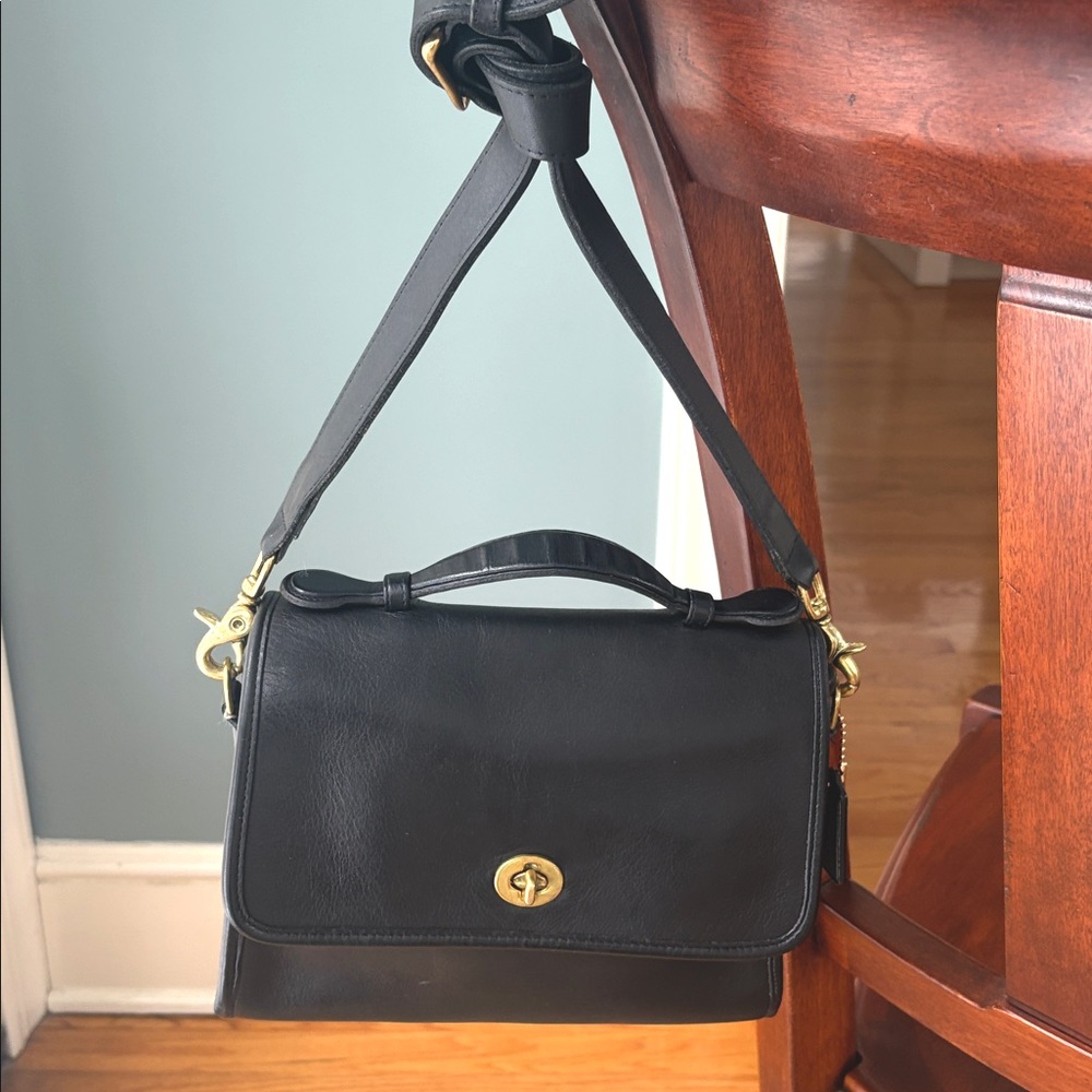 Vintage Coach Court Crossbody Bag with Solid Brass Hardware and Turnlock